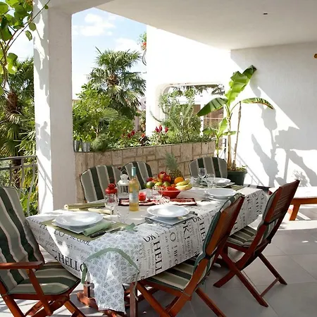 Melanija 1 Apartment Rovinj Exterior photo