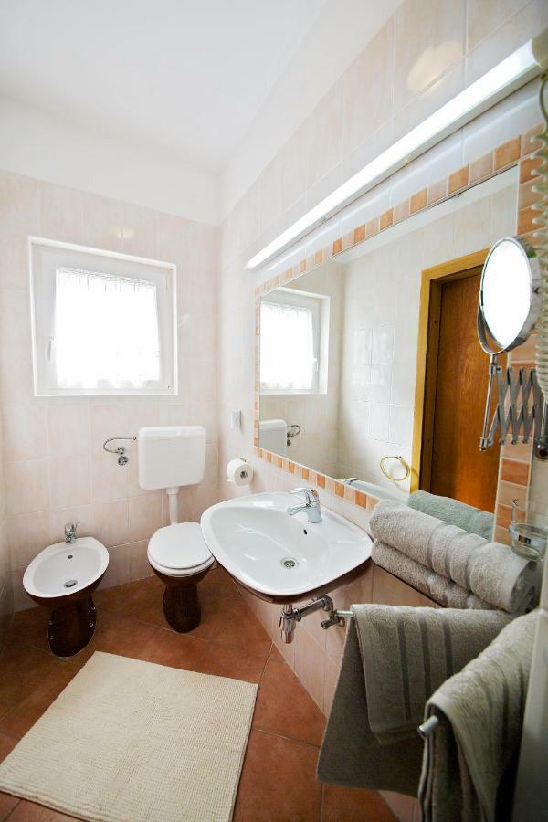 Apartment Melanija 1